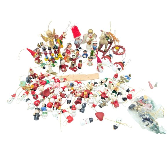 Vtg Bundle Wood & resin? Christmas Tree Ornaments small Figurines - Picture 1 of 16